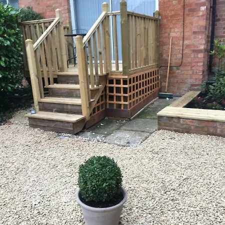 Moseley Mews Village Suites Appartamento *
